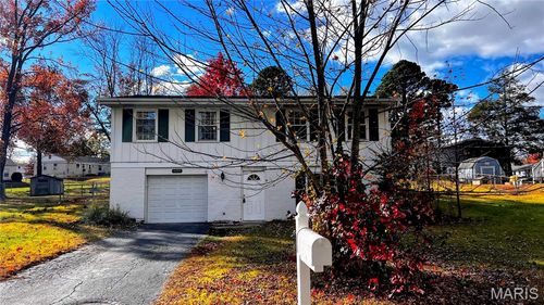 609 Vitry Dr, Manchester, MO, 63011-4138 | Card Image