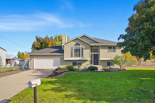 321 S Greenacres Rd, Spokane Valley, WA, 99016-9717 | Card Image