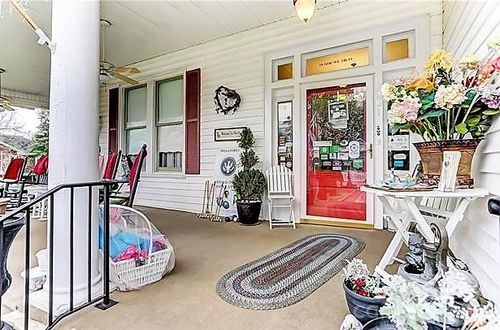 301 Cleveland Ave, Grover, NC, 28073-8571 | Card Image