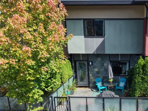 7-2321 Island View Rd, Victoria, BC, V8Z0C9 | Card Image