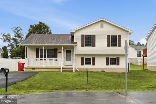 260 Universe Dr, MARTINSBURG, WV, 25404-3478 | Card Image