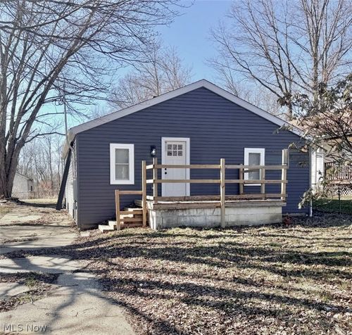 6759 Sumner Rd, Ravenna, OH, 44266-1958 | Card Image