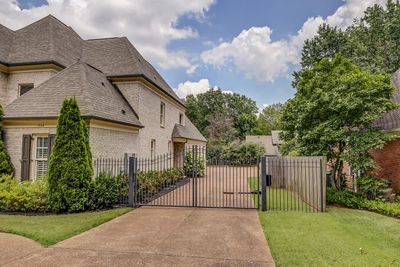 1908 Riverdale Rd, House other with 5 bedrooms, 5 bathrooms and null parking in Germantown TN | Image 2