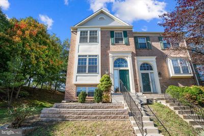 7224 Solar Walk, Townhouse with 4 bedrooms, 3 bathrooms and null parking in COLUMBIA MD | Image 1