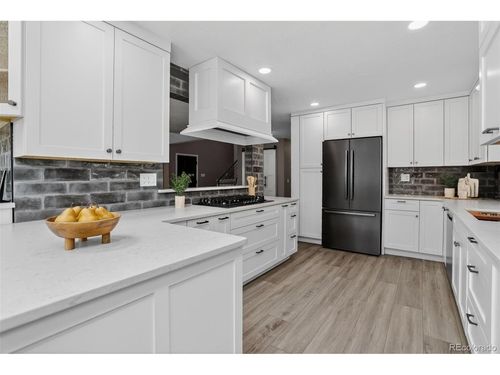 8226 S Dover St, Littleton, CO, 80128-5326 | Card Image