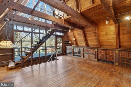 31 Hayward Ct, TAKOMA PARK, MD, 20912-5846 | Card Image