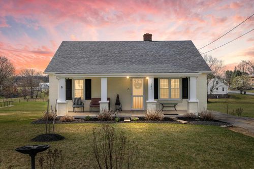 151 Stuart Ave, STUARTS DRAFT, VA, 24477-2767 | Card Image