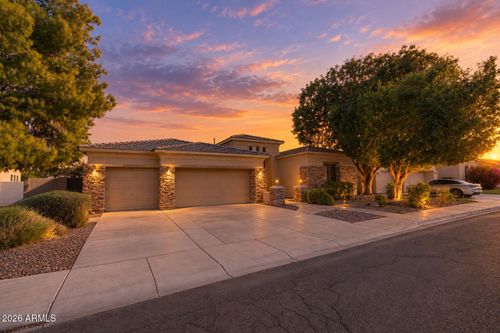 462 W Carob Dr, Chandler, AZ, 85248-4522 | Card Image