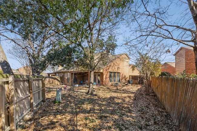 116 Wilshire Ct, Townhouse with 2 bedrooms, 2 bathrooms and null parking in Irving TX | Image 25