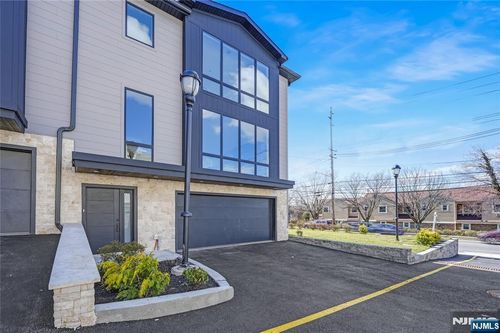 401 B Grand Avenue, Leonia, NJ, 07605 | Card Image