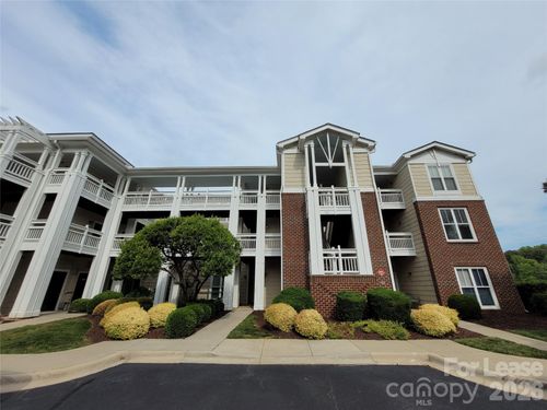 940 Jetton Street, Davidson, NC, 28036 | Card Image