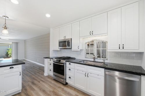 184 W Fiesta Grn, Port Hueneme, CA, 93041-1814 | Card Image