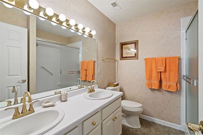 6422 Jefferson Pointe Cir, Condo with 2 bedrooms, 3 bathrooms and 2 parking in Jefferson Hills PA | Image 19