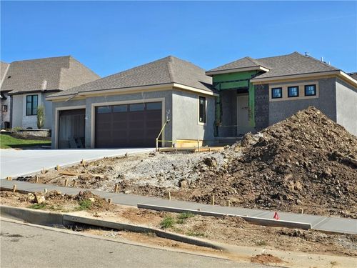 10319 W 151st Ter, Overland Park, KS, 66221-8264 | Card Image