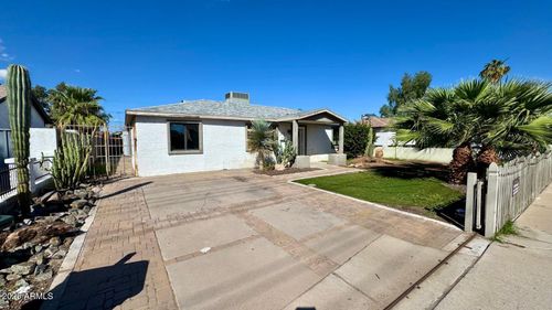 3010 W Northern Ave, Phoenix, AZ, 85051-6630 | Card Image