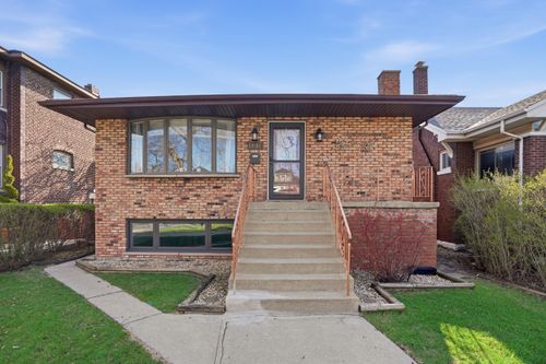 1431 Lake Ave, Whiting, IN, 46394-1136 | Card Image
