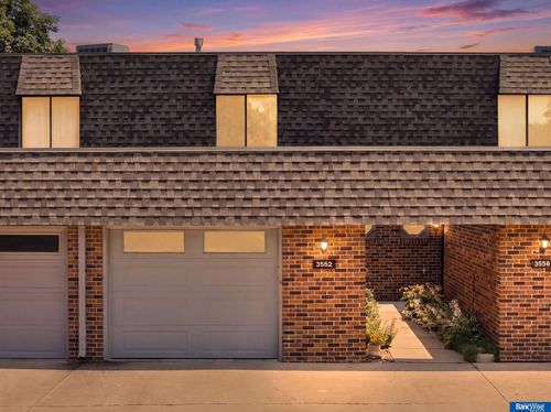 3552 Neerpark Drive, Lincoln, NE, 68506 | Card Image