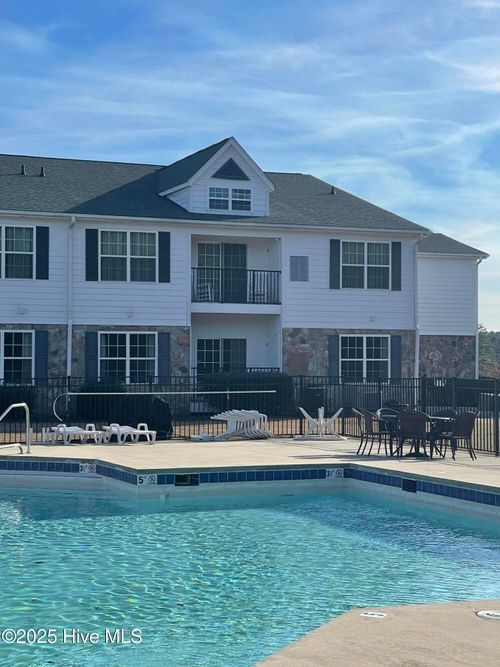 c100-520 Little River Farm Blvd, Carthage, NC, 28327-6865 | Card Image