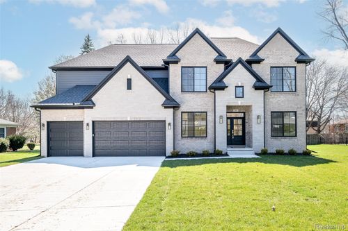 50 Lesdale Dr, Troy, MI, 48085-1515 | Card Image