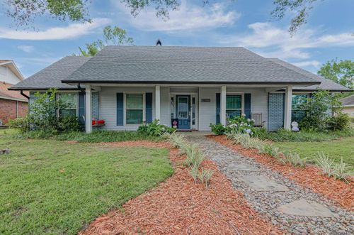 14133 Woodland Ridge Ave, Baton Rouge, LA, 70816-2738 | Card Image