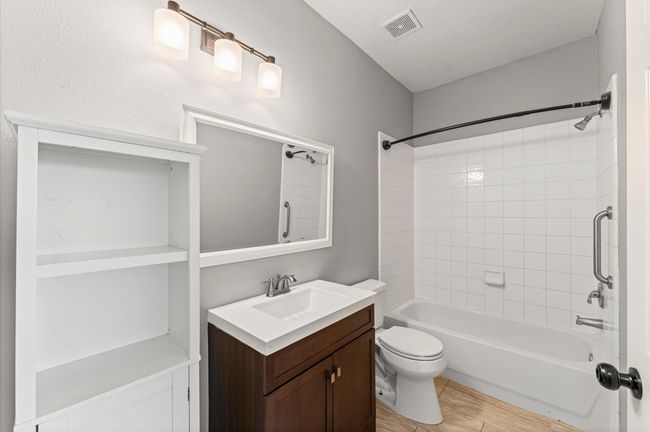Spare bathroom | Image 10