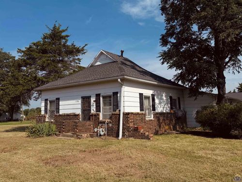 1346 Laing St, Osage City, KS, 66523-9214 | Card Image