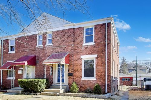 4023 Oak Ave, Brookfield, IL, 60513-2020 | Card Image