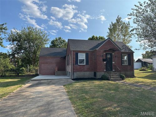 308 E Jefferson Ave, Owensville, MO, 65066-1377 | Card Image