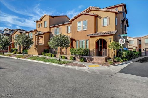 unit-101-11420 Ogden Mills Dr, Las Vegas, NV, 89135-3314 | Card Image
