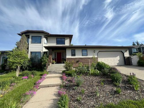 25 Deerfield Manor Se, Calgary, AB, T2J6Z5 | Card Image