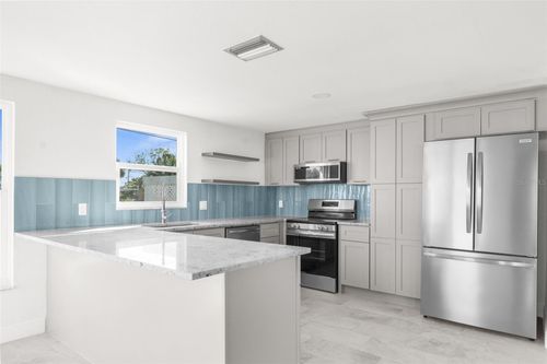 13726 Michelle Ave, HUDSON, FL, 34667-1543 | Card Image