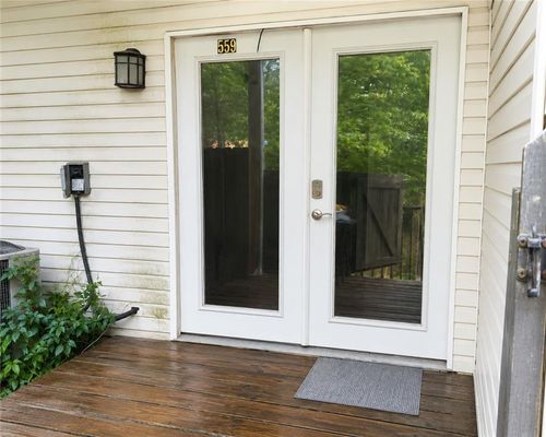 559 Northridge Crossing Dr, Sandy Springs, GA, 30350-3286 | Card Image