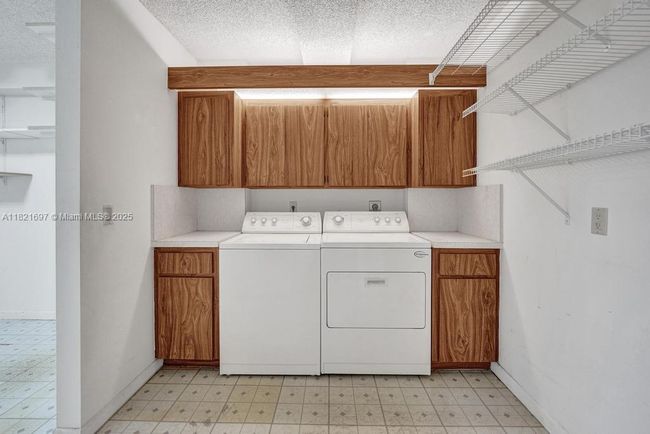 APT-103 - 1520 Whitehall Dr, Condo with 2 bedrooms, 2 bathrooms and null parking in Davie FL | Image 23
