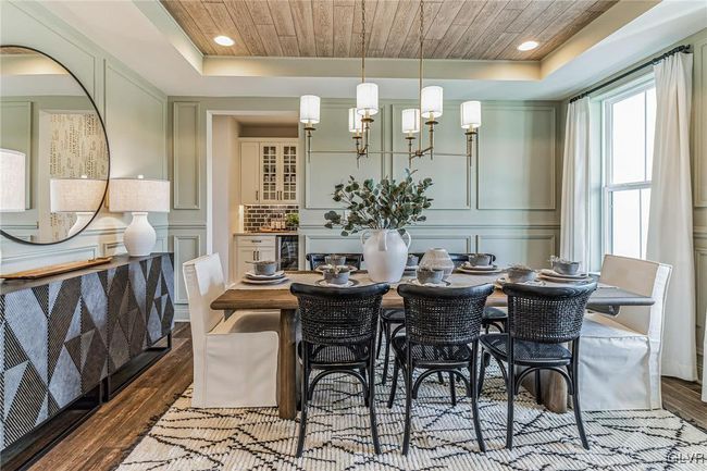 Formal Dining Room | Image 8