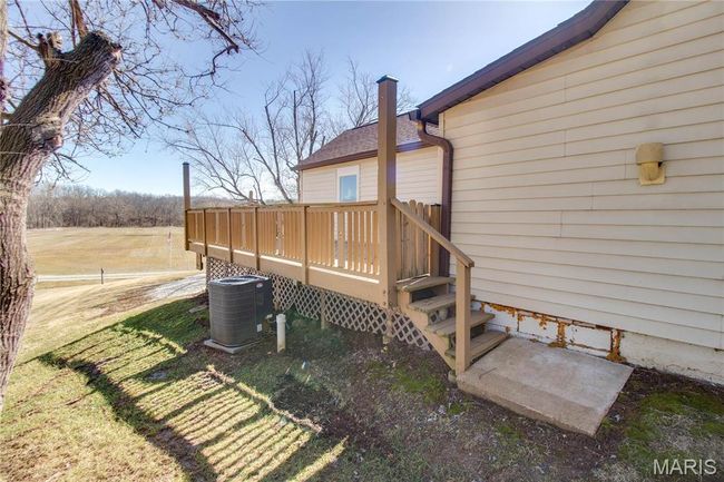 2445 Seiler Rd, House other with 3 bedrooms, 5 bathrooms and 2 parking in Alton IL | Image 93
