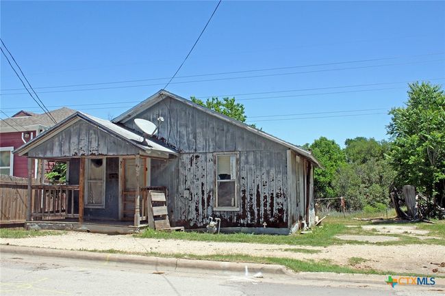 730 Chihuahua St, House other with 2 bedrooms, 1 bathrooms and null parking in Lockhart TX | Image 8