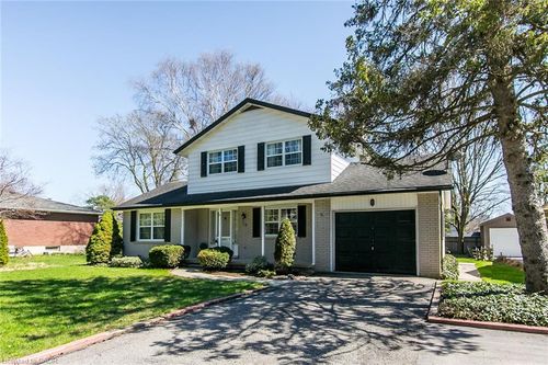 70 Inwood Cres, Kitchener, ON, N2M2M1 | Card Image