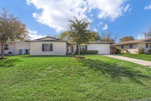 5202 Coral Mist St, Kirby, TX, 78219-1316 | Card Image