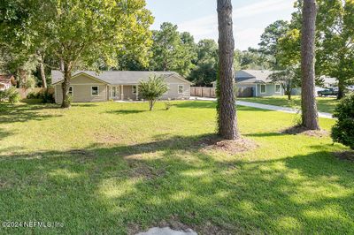 707 Water Oak Lane, House other with 3 bedrooms, 2 bathrooms and null parking in Fleming Island FL | Image 2