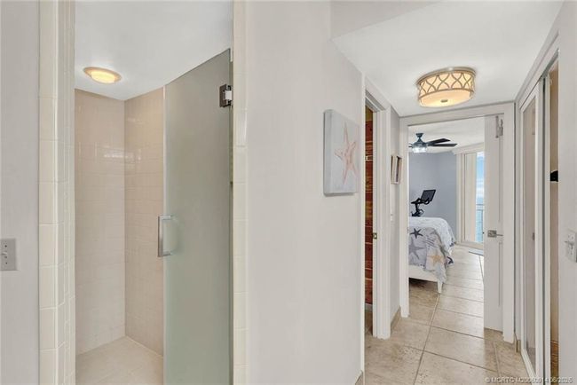APT-1204 - 9600 Ocean Dr, Condo with 2 bedrooms, 2 bathrooms and null parking in Jensen Beach FL | Image 23