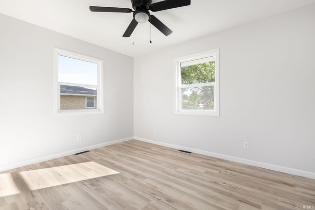 54737 Country Manor Pl, House other with 3 bedrooms, 2 bathrooms and null parking in Elkhart IN | Image 4