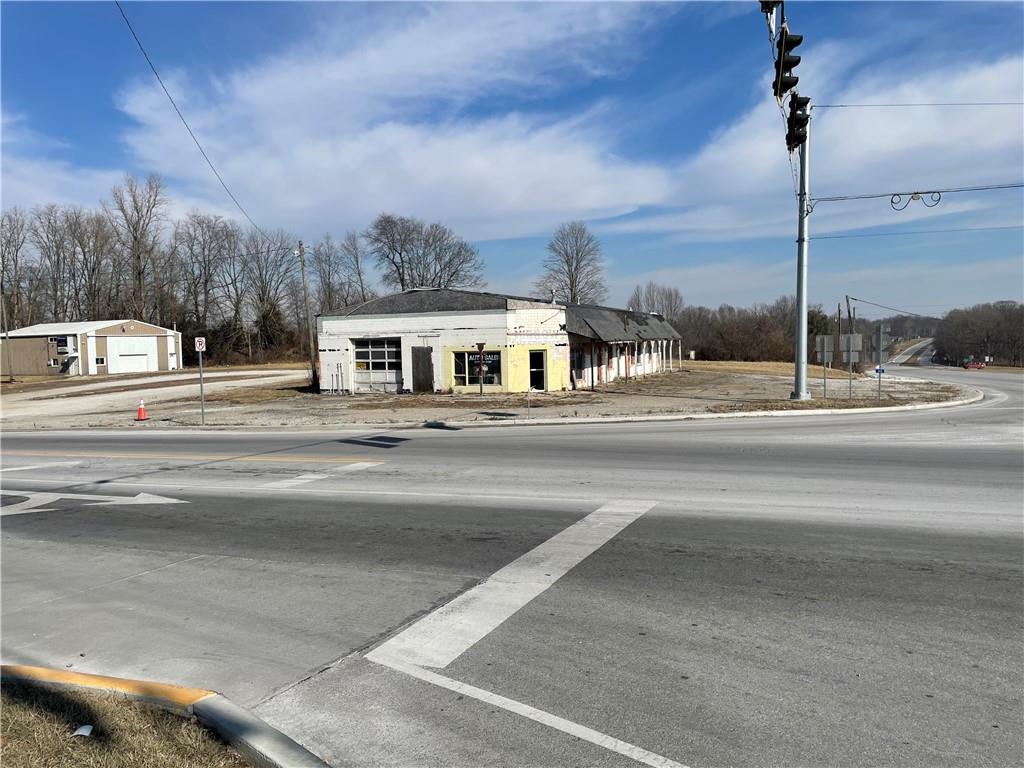 1651 E Us Highway 40, Greencastle, IN 46135