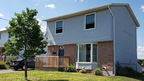 7 Rome Crt, Elliot Lake, ON, P5A2M8 | Card Image