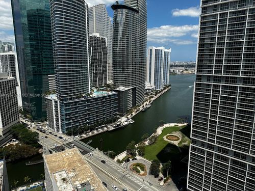 3307-500 Brickell Ave, Miami, FL, 33131-2587 | Card Image
