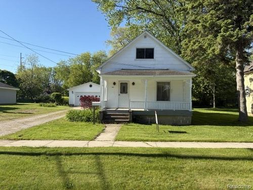 52 Carrington St, Harbor Beach, MI, 48441-1001 | Card Image