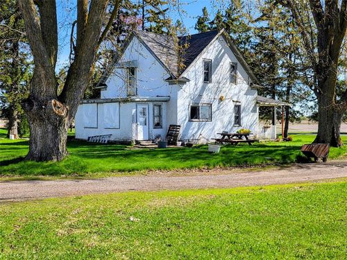 1560 5 1/2 St, Almena, WI, 54805-9555 | Card Image