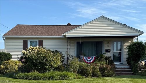 1326 W 29th St, Lorain, OH, 44052-4547 | Card Image