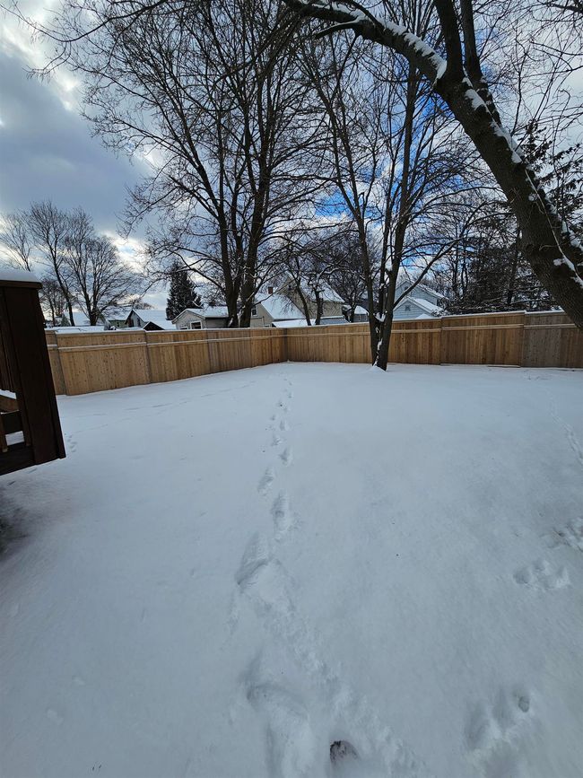 109 Charles St, House other with 3 bedrooms, 2 bathrooms and null parking in Bennington VT | Image 7