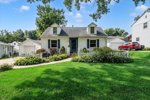 3248 14th St, Rock Island, IL, 61201-6038 | Card Image