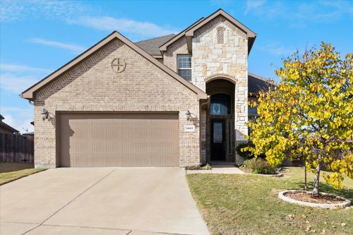 5805 Canyon Oaks Ln, Fort Worth, TX, 76137-1682 | Card Image